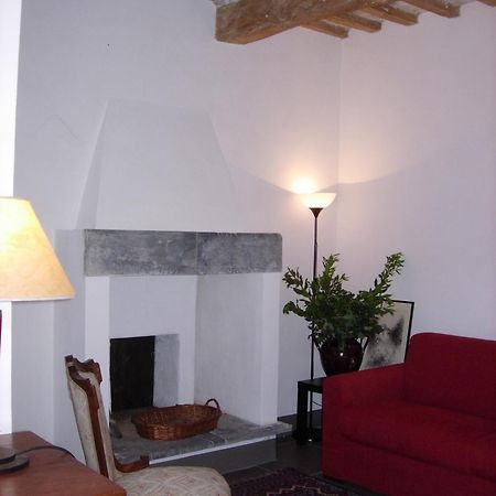 Gli Appartamenti Di Torre Bertona Todi Luaran gambar
