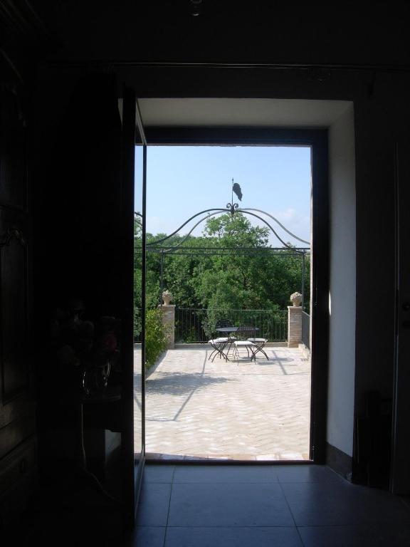 Gli Appartamenti Di Torre Bertona Todi Luaran gambar