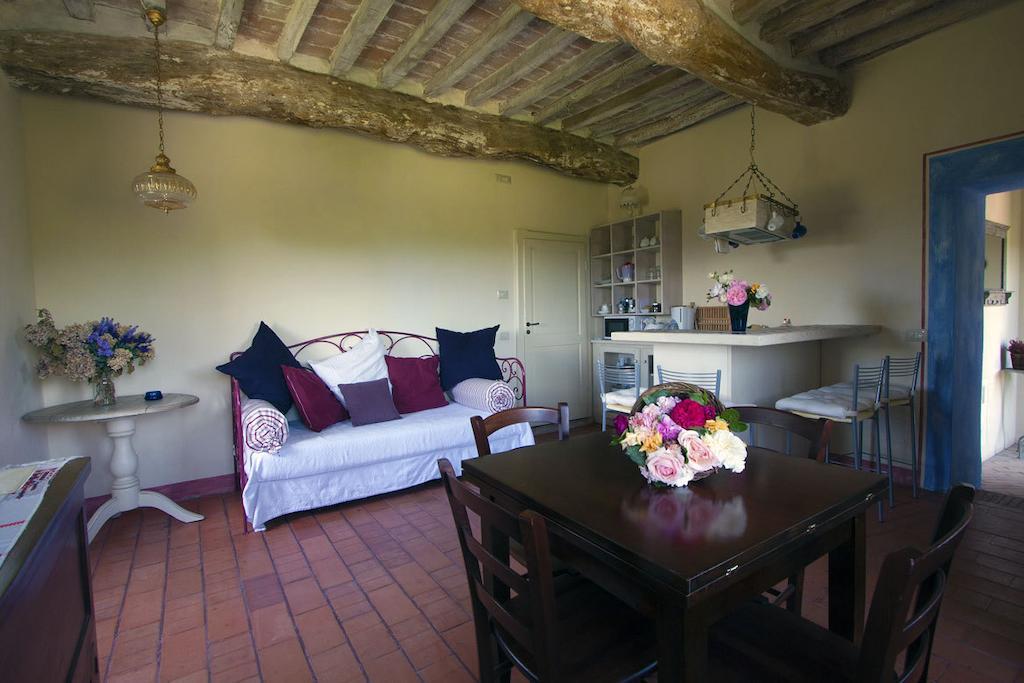 Gli Appartamenti Di Torre Bertona Todi Bilik gambar