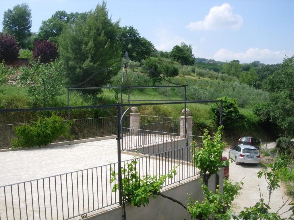Gli Appartamenti Di Torre Bertona Todi Bilik gambar