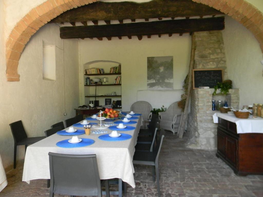 Gli Appartamenti Di Torre Bertona Todi Luaran gambar